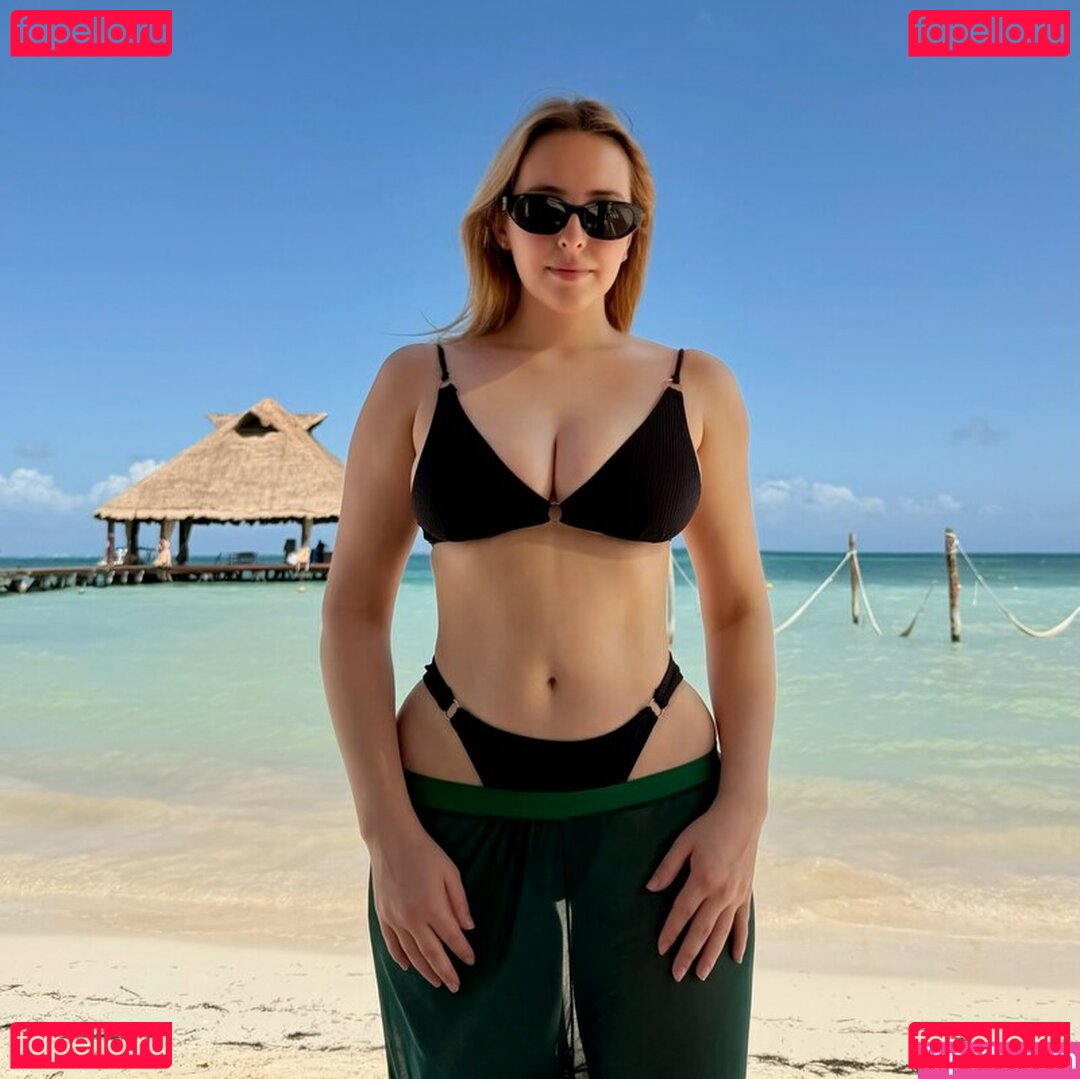 Kim Migneault Nude Onlyfans Photo 19