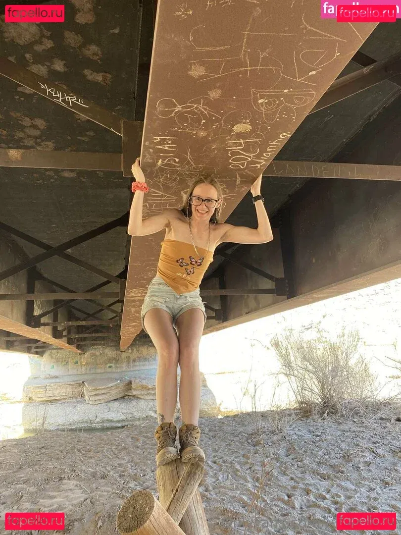 i-love-420 Onlyfans Photo Gallery 