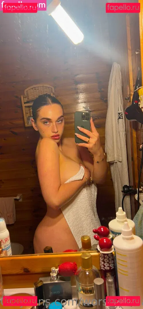 worshipkaia Onlyfans Photo Gallery 