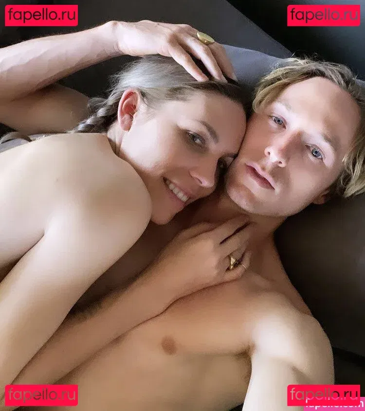 Skylar Grey Onlyfans Photo Gallery 