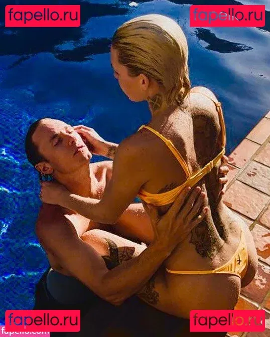 Skylar Grey Onlyfans Photo Gallery 