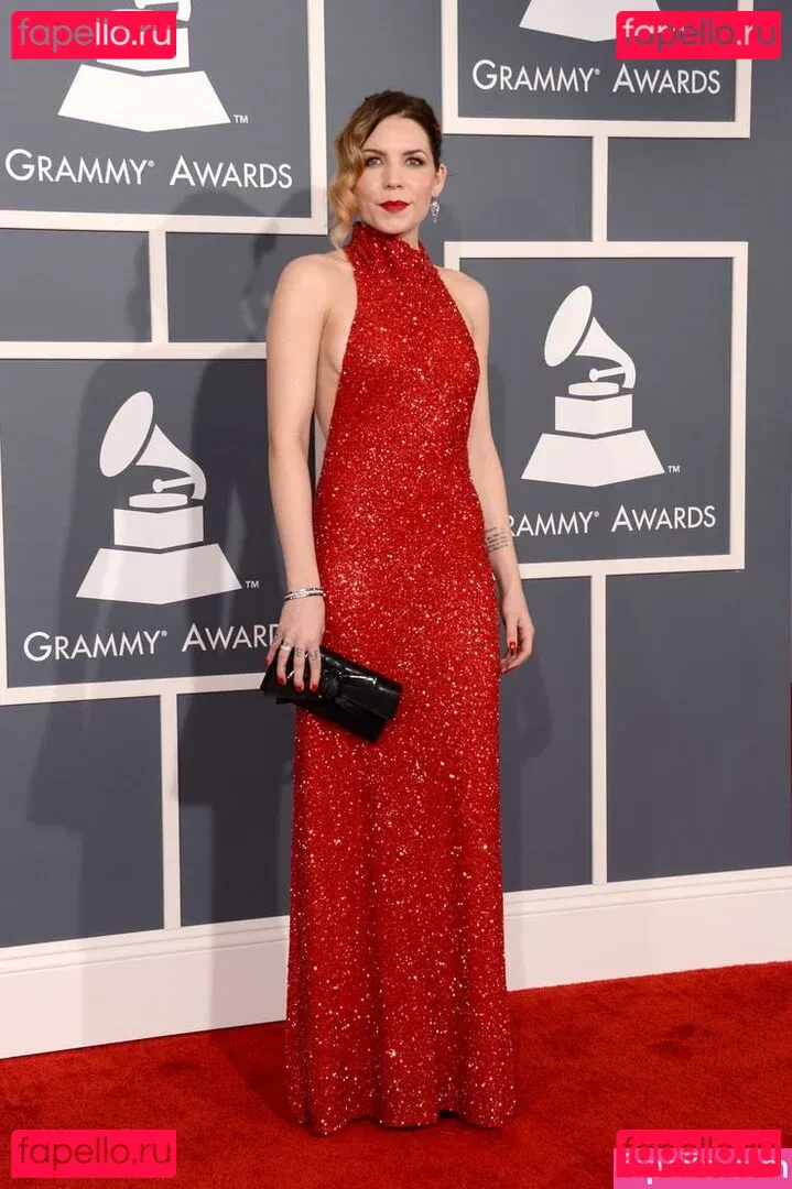 Skylar Grey Onlyfans Photo Gallery 