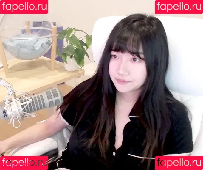 Aria Saki Onlyfans Photo Gallery 