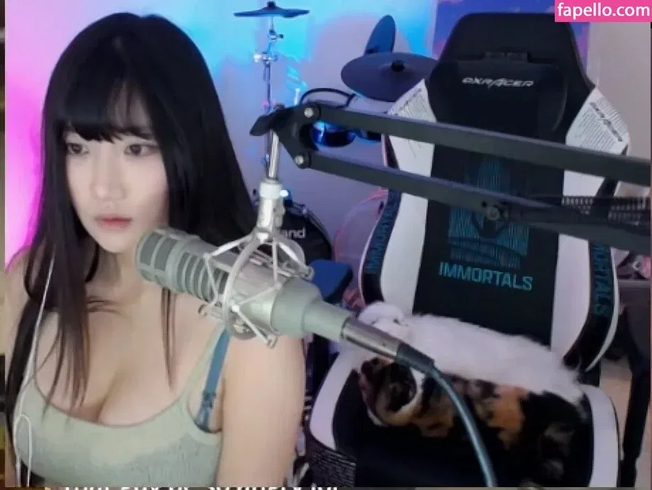 Aria Saki Onlyfans Photo Gallery 