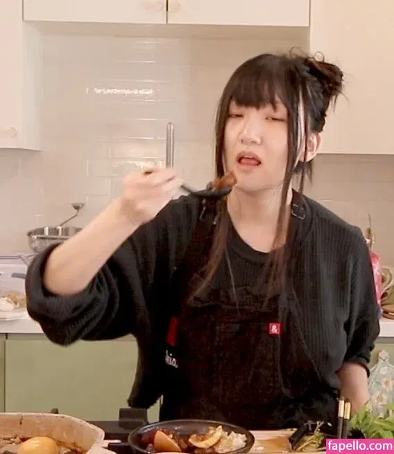 Aria Saki Onlyfans Photo Gallery 