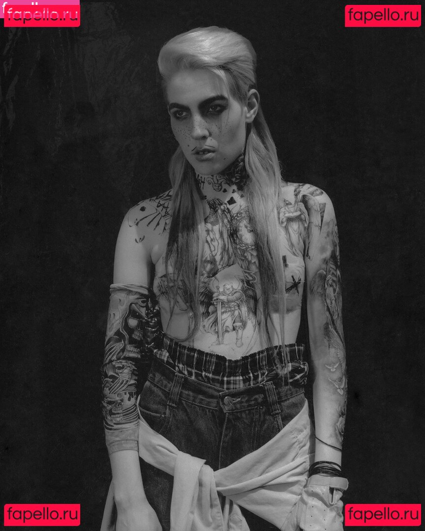 Dorian Electra Photo Gallery