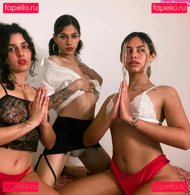 Magraku Onlyfans Photo Gallery 