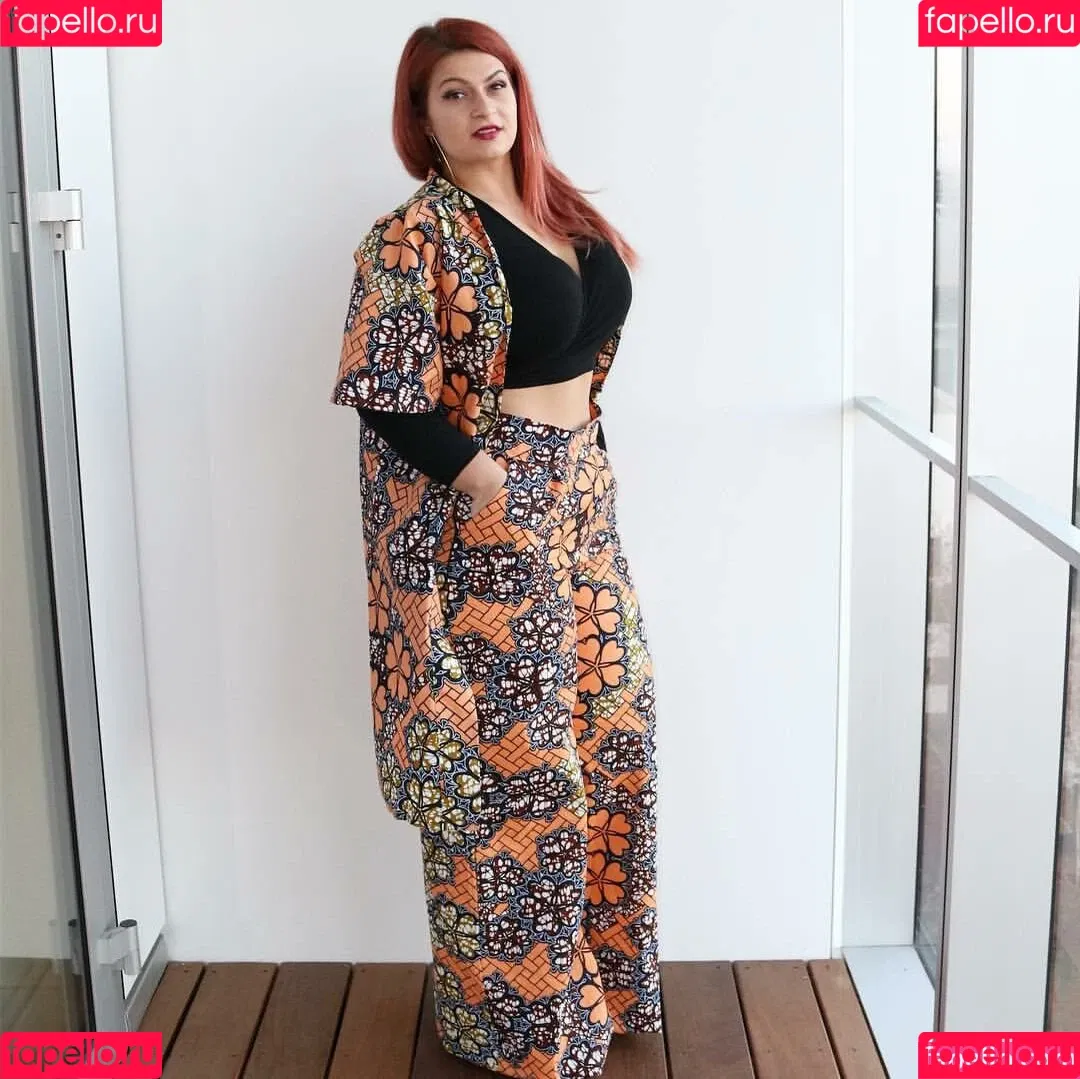 Ioana Chira Onlyfans Photo Gallery 