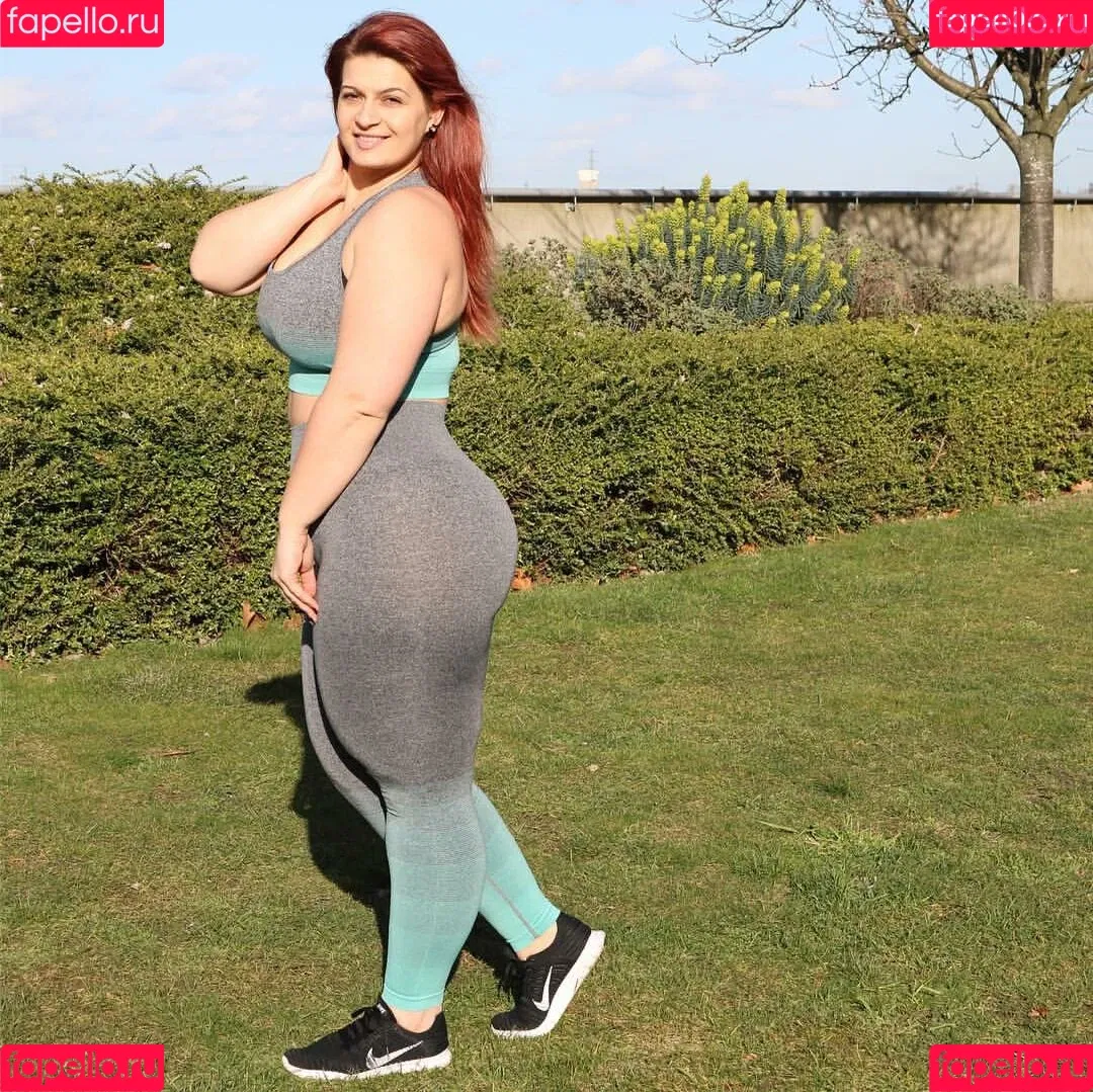 Ioana Chira Onlyfans Photo Gallery 