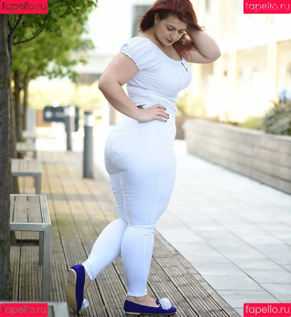 Ioana Chira Onlyfans Photo Gallery 