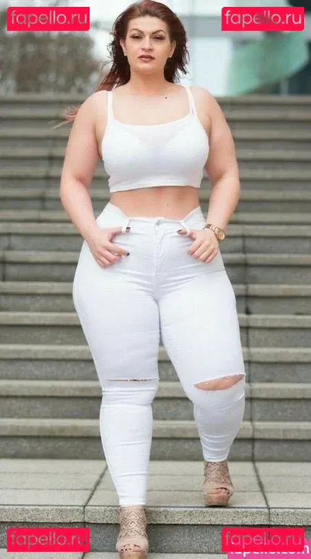 Ioana Chira Onlyfans Photo Gallery 