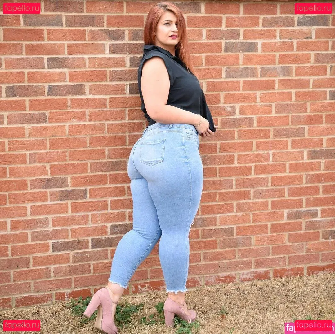 Ioana Chira Onlyfans Photo Gallery 