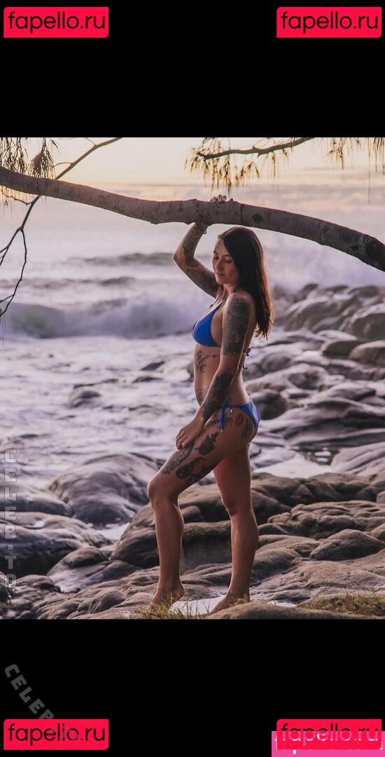 Nadinaamina Nude Onlyfans Photo 10