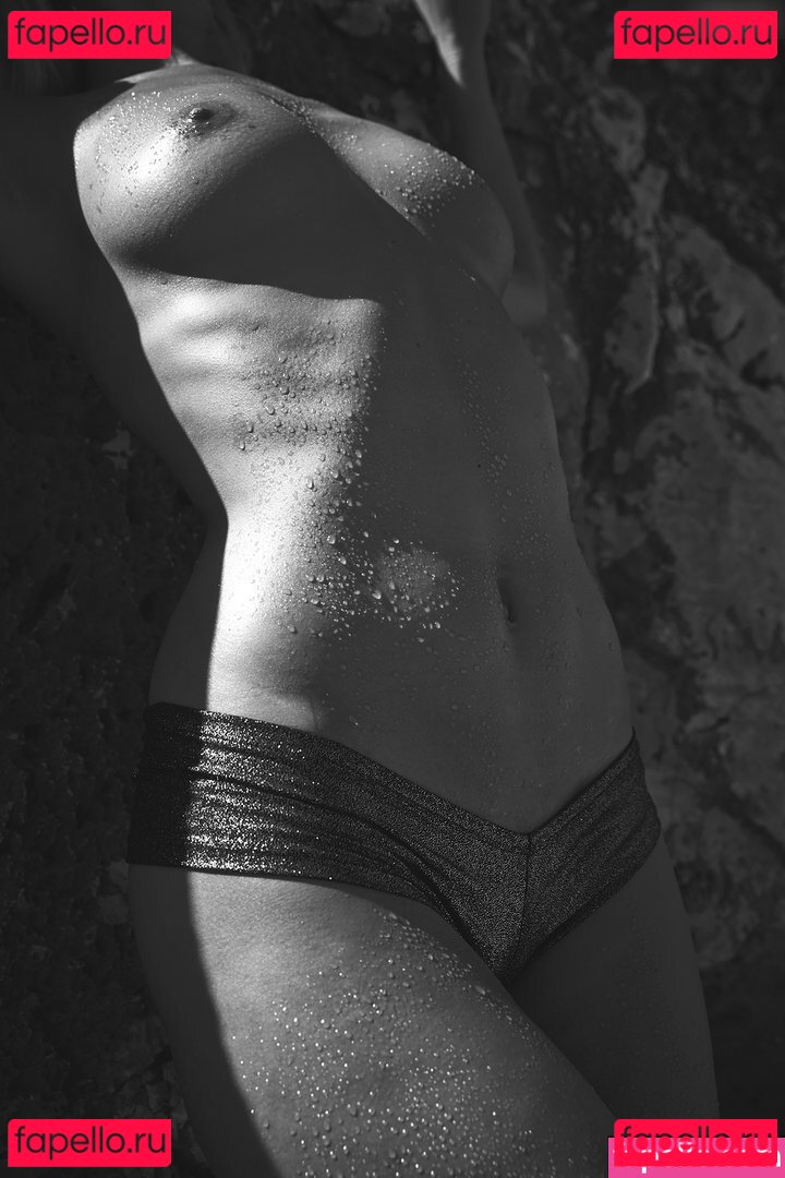 Katja Kühne Nude Onlyfans Photo 17