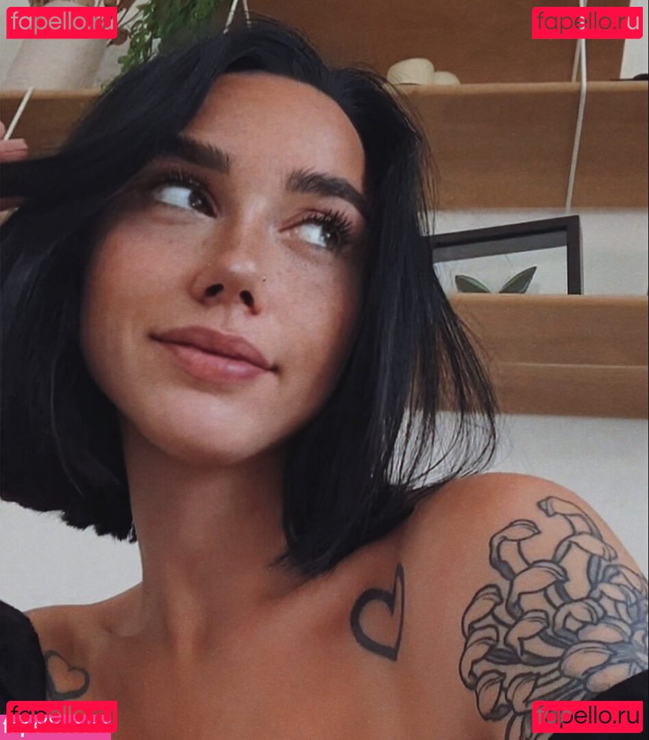 Ava Mind Nude Onlyfans Photo 4