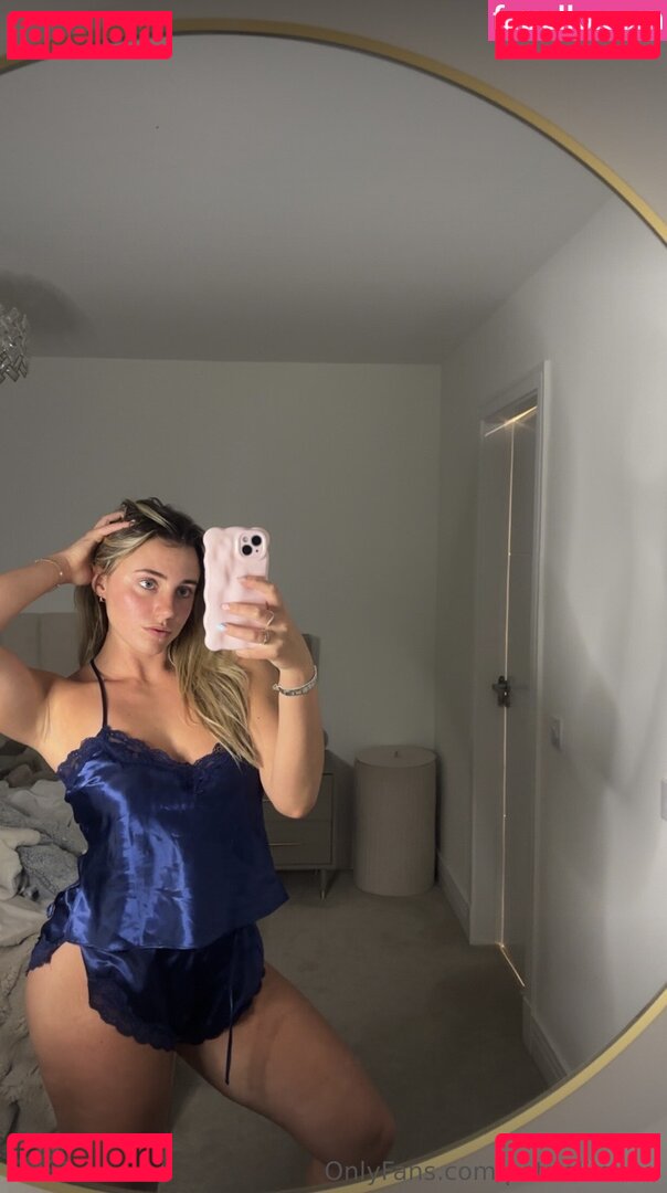 Petitelilouuu Nude Onlyfans Photo 20