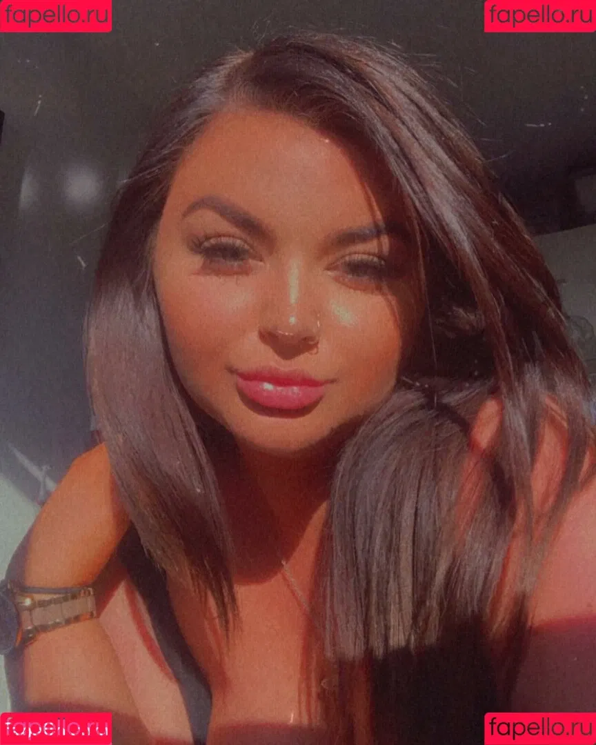 Katie Kerman Onlyfans Photo Gallery 