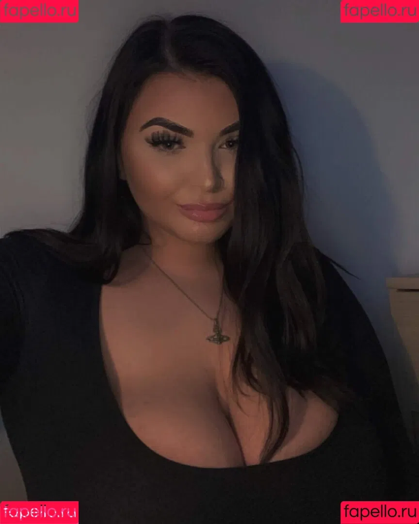 Katie Kerman Onlyfans Photo Gallery 