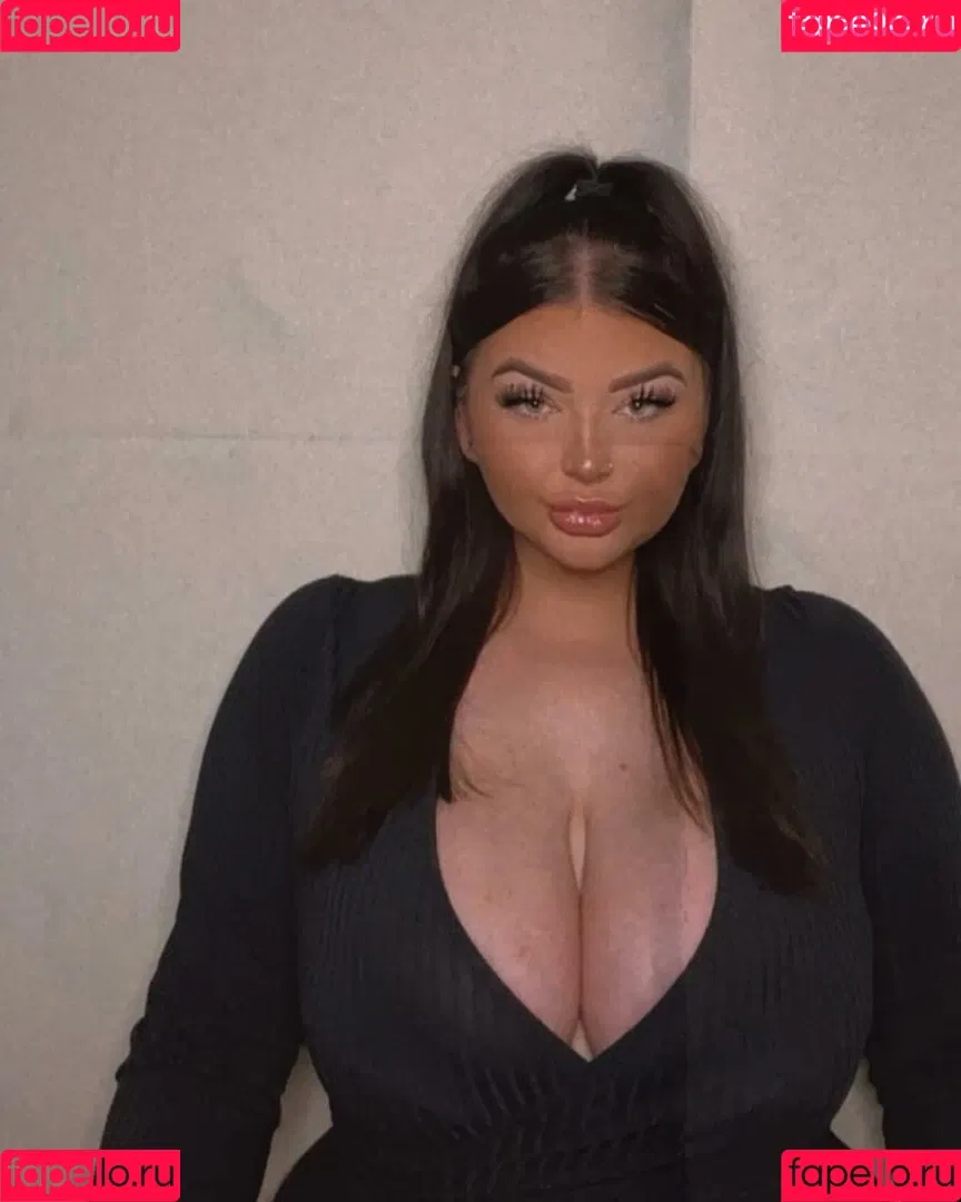 Katie Kerman Onlyfans Photo Gallery 