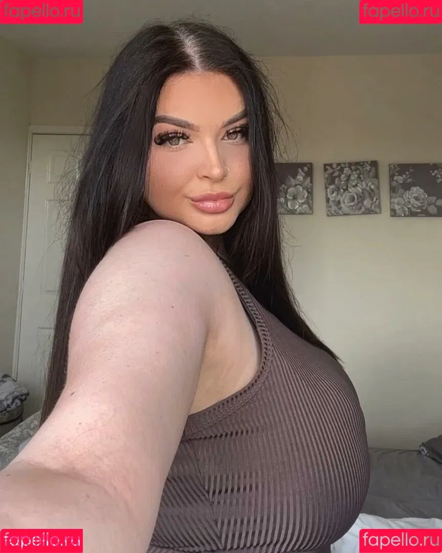 Katie Kerman Onlyfans Photo Gallery 
