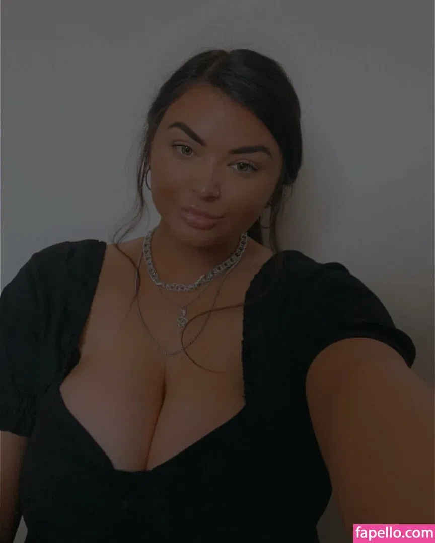 Katie Kerman Onlyfans Photo Gallery 