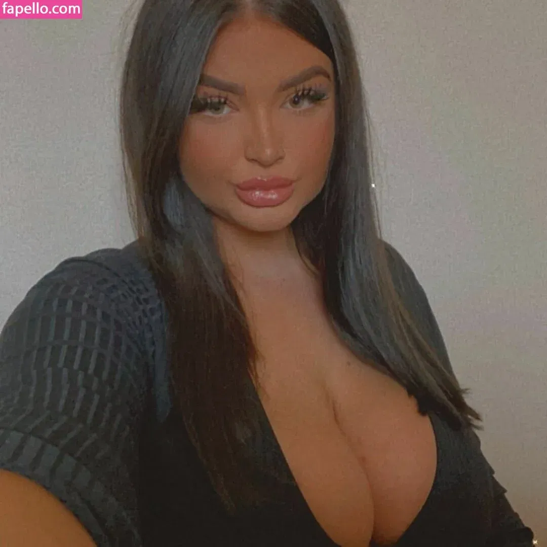 Katie Kerman Onlyfans Photo Gallery 