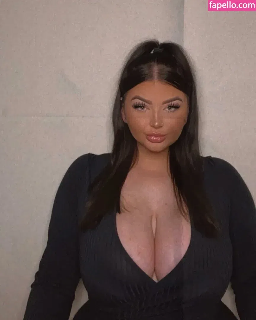 Katie Kerman Onlyfans Photo Gallery 