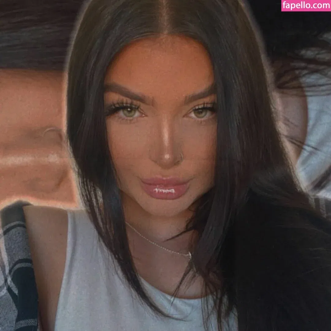 Katie Kerman Onlyfans Photo Gallery 