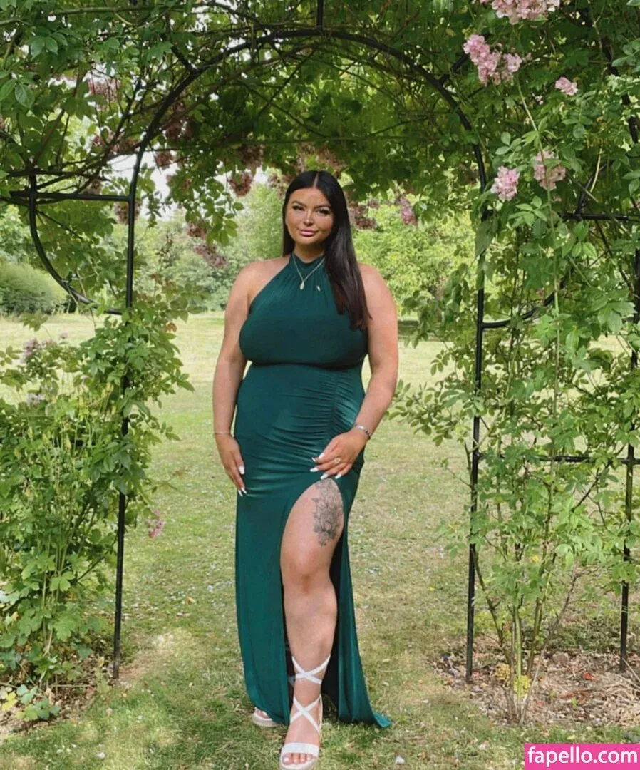 Katie Kerman Onlyfans Photo Gallery 