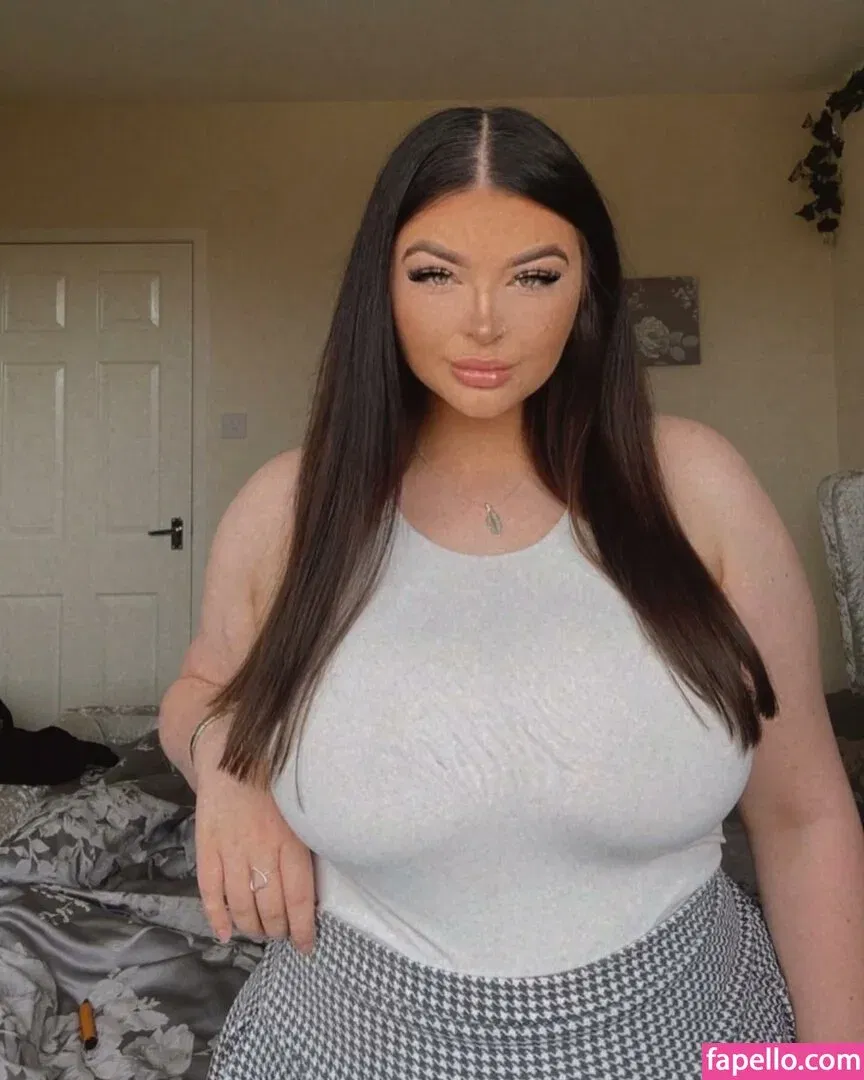 Katie Kerman Onlyfans Photo Gallery 