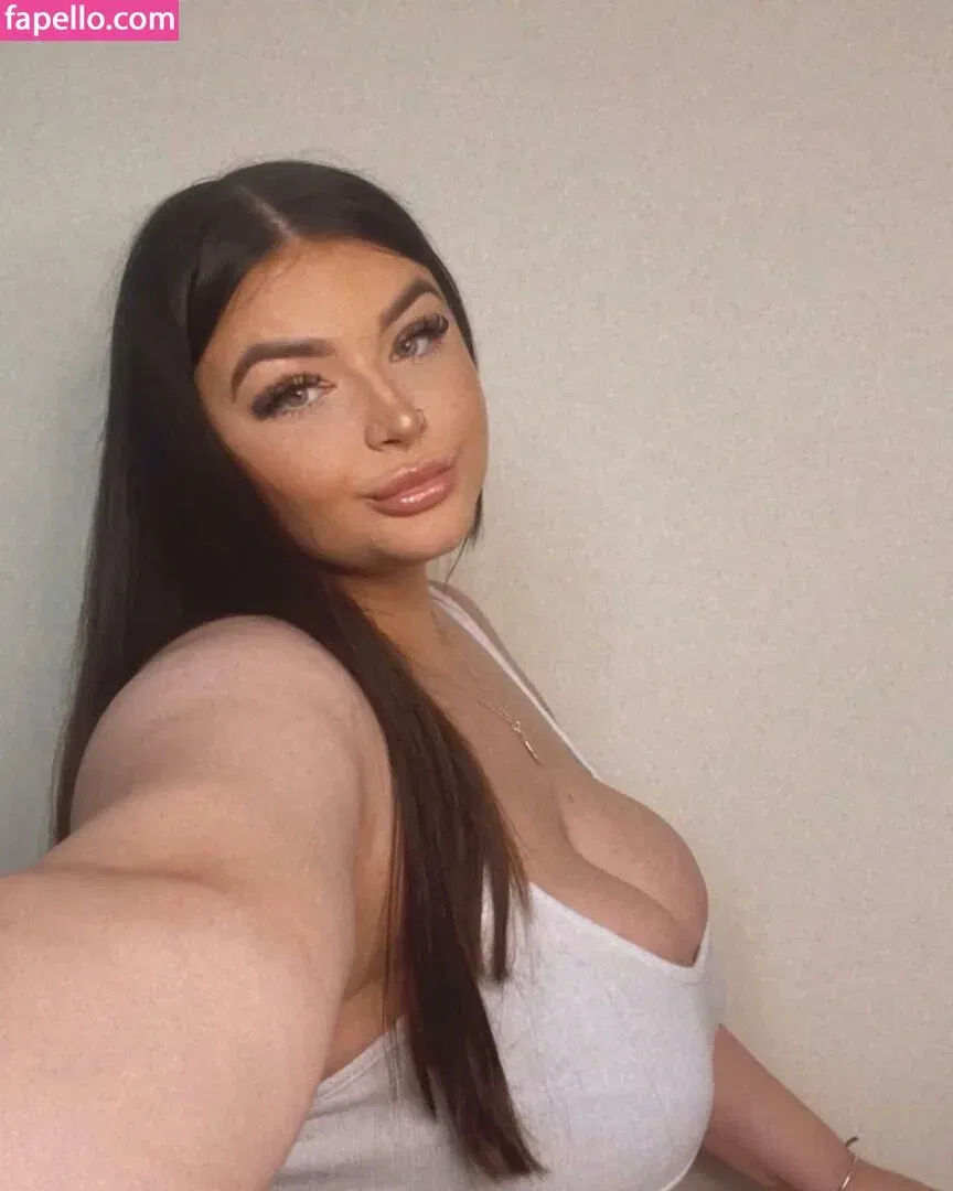 Katie Kerman Onlyfans Photo Gallery 