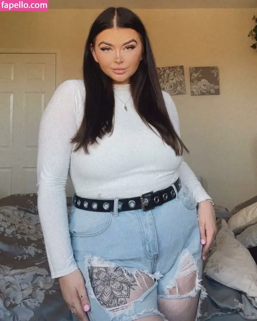 Katie Kerman Onlyfans Photo Gallery 