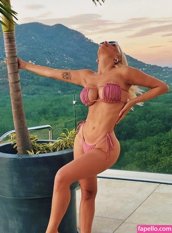 Antonella Mantovano Onlyfans Photo Gallery 