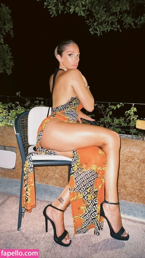 Antonella Mantovano Onlyfans Photo Gallery 