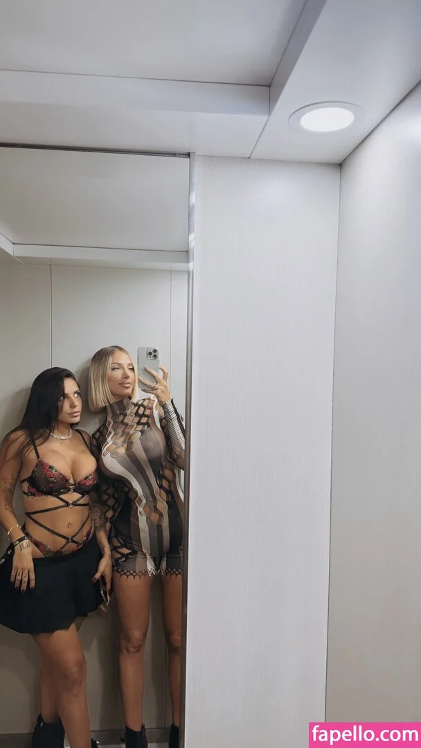 Antonella Mantovano Onlyfans Photo Gallery 