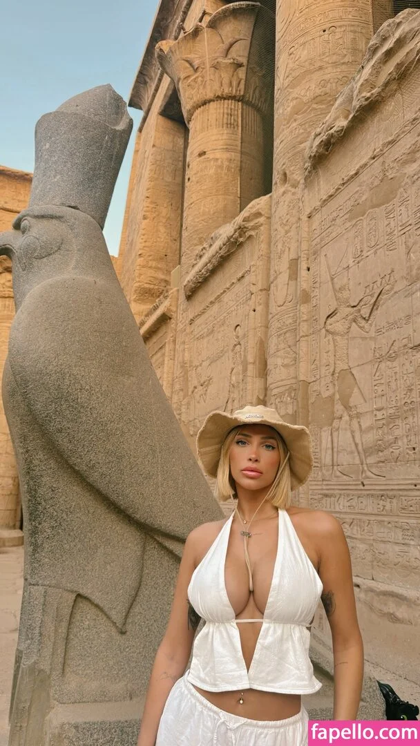 Antonella Mantovano Onlyfans Photo Gallery 