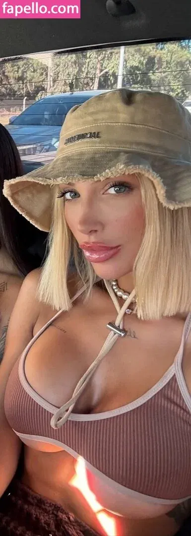 Antonella Mantovano Onlyfans Photo Gallery 