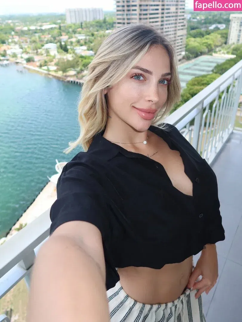 Antonella Mantovano Onlyfans Photo Gallery 