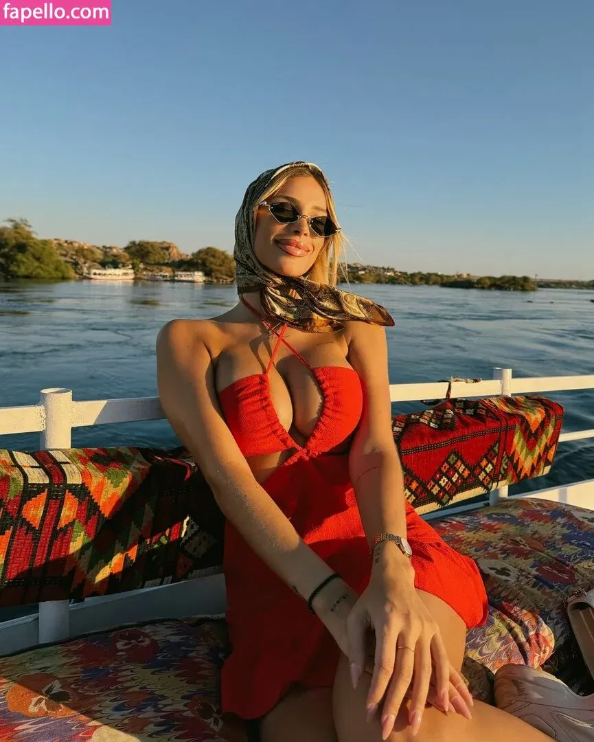 Antonella Mantovano Onlyfans Photo Gallery 