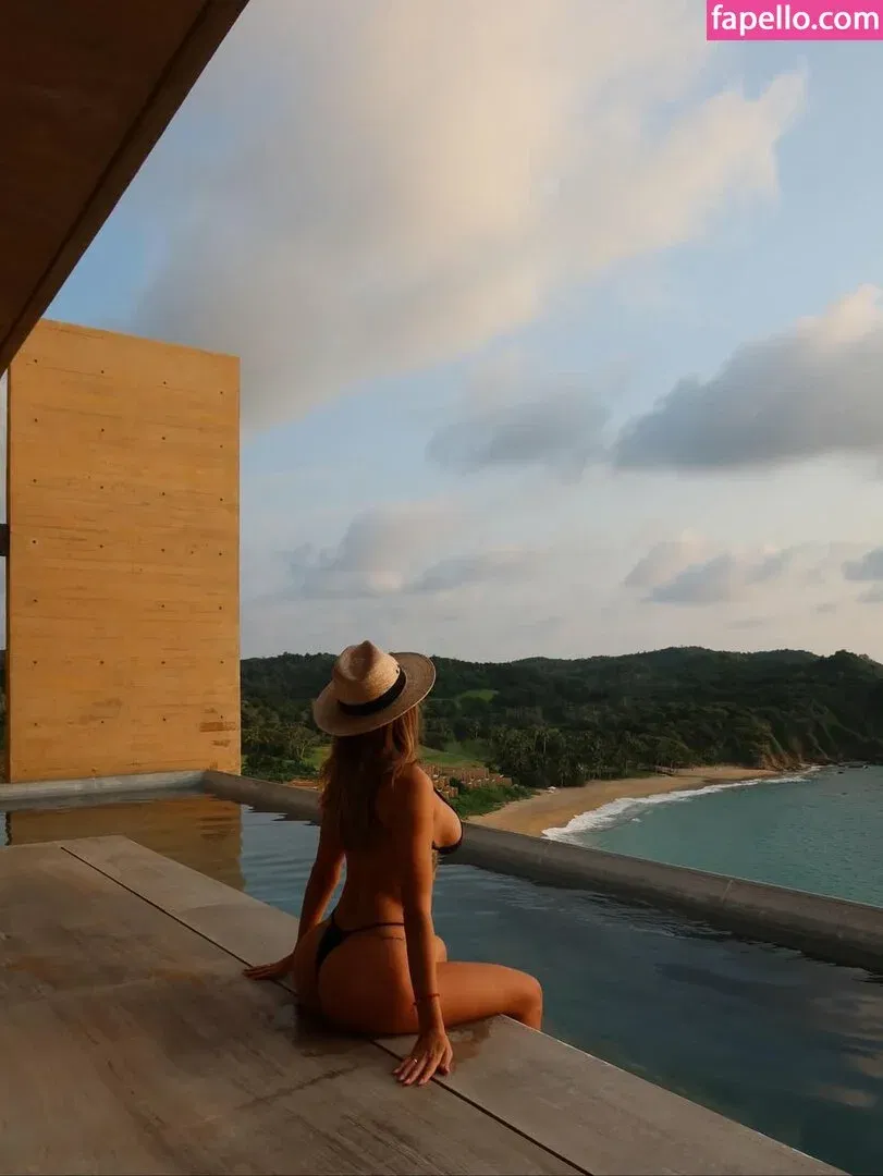 Antonella Mantovano Onlyfans Photo Gallery 