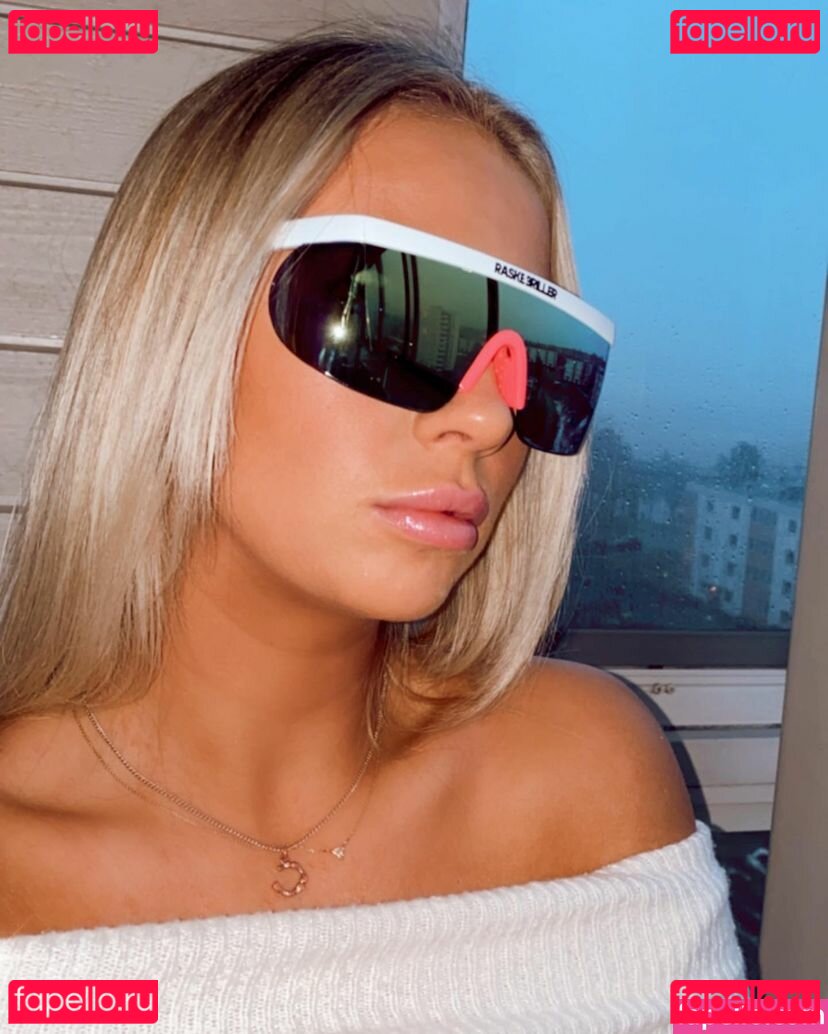 Martine Baardseng Nude Onlyfans Photo 16