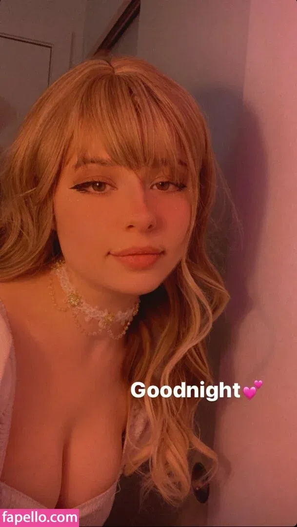 Aveykitty Onlyfans Photo Gallery 