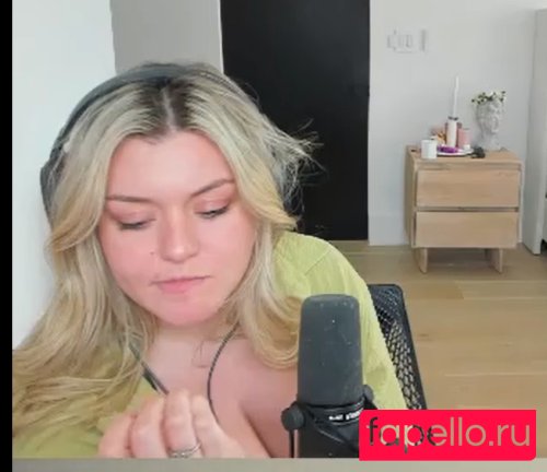 BrookeAB Onlyfans Photo Gallery 