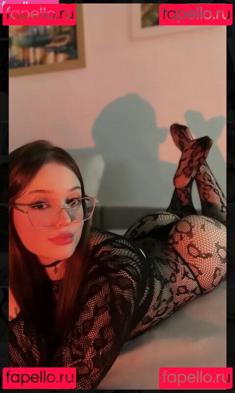 Circe M – Nahá fotografie z OnlyFans 19