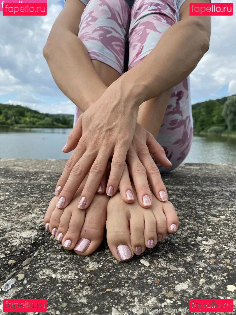 froggeefeetfree Onlyfans Photo Gallery 