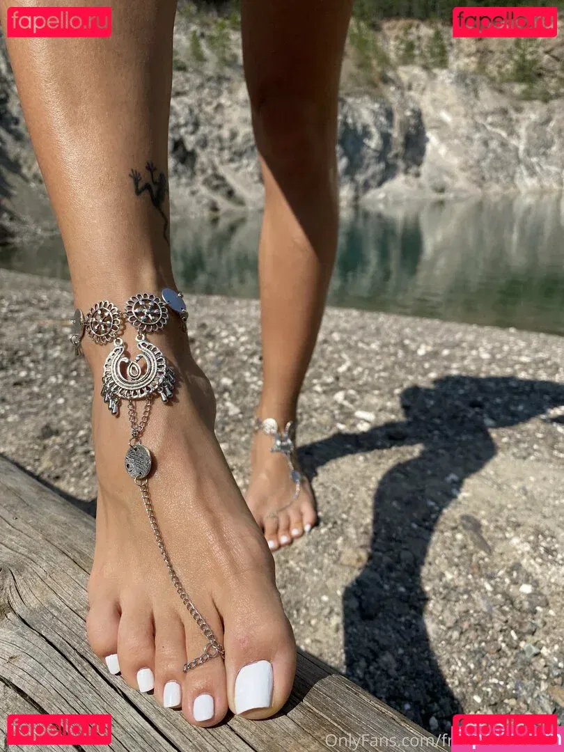 froggeefeetfree Onlyfans Photo Gallery 