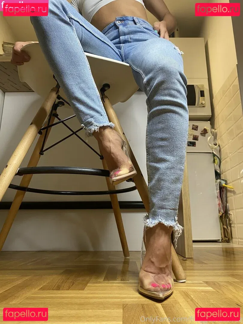 froggeefeetfree Onlyfans Photo Gallery 