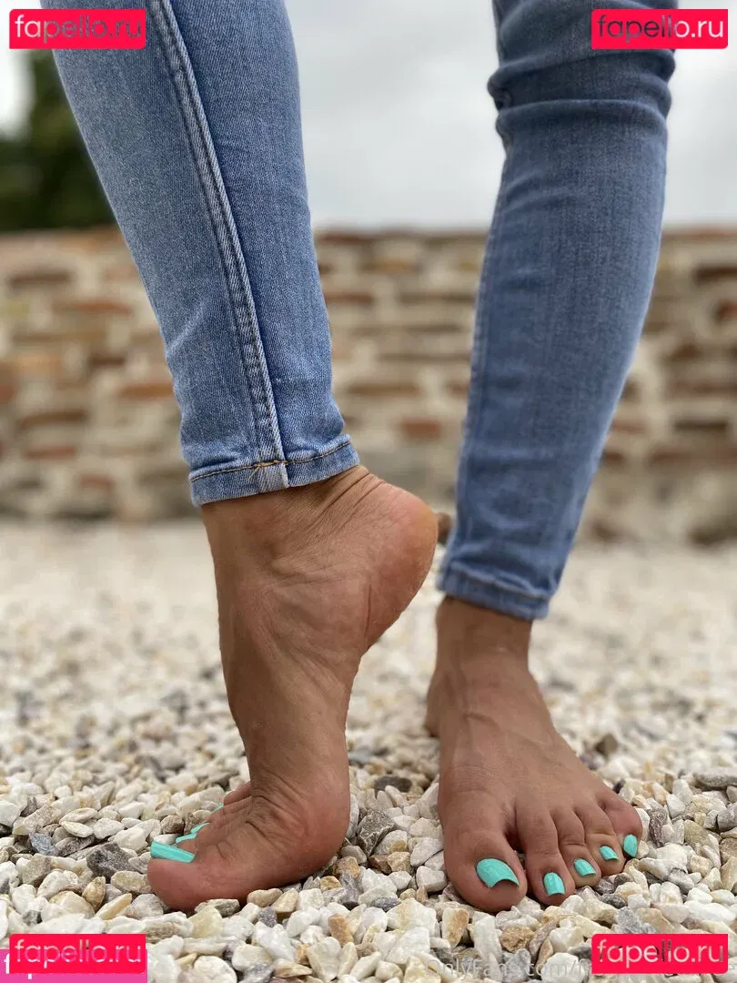 froggeefeetfree Onlyfans Photo Gallery 