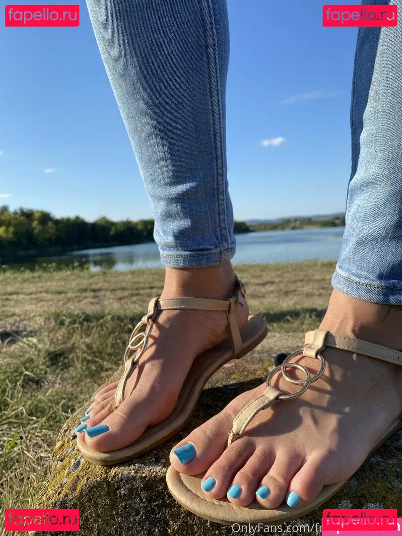 froggeefeetfree Onlyfans Photo Gallery 