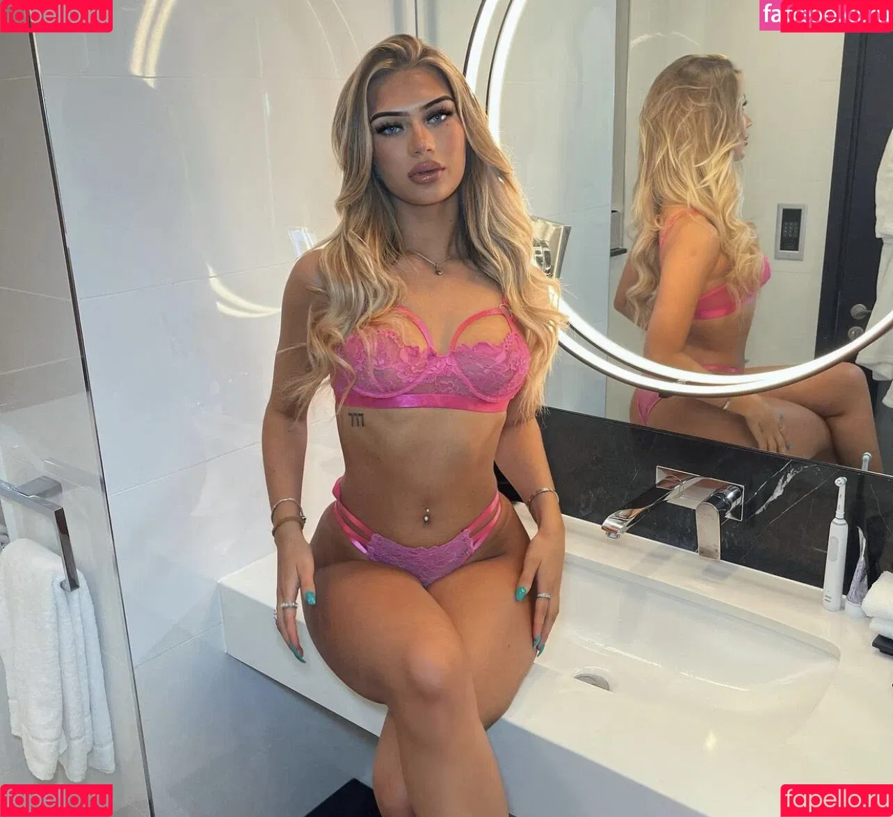 Imogen Oakley Onlyfans Photo Gallery 